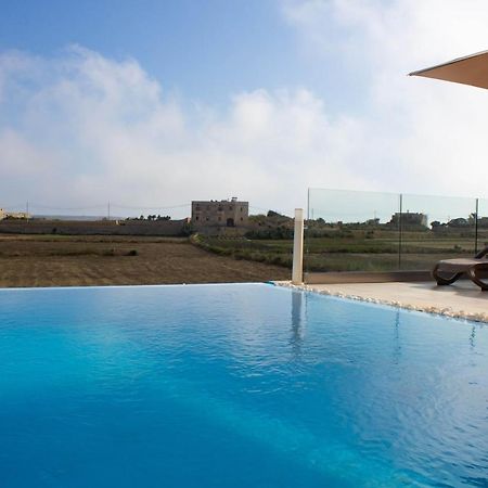 Kenn Holiday Home Għarb Екстериор снимка