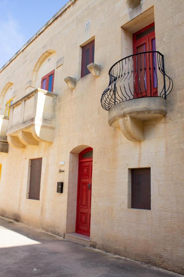 Kenn Holiday Home Għarb Екстериор снимка